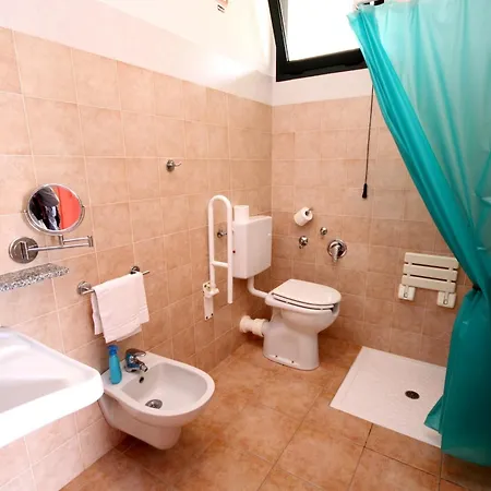 Hotel Alguer 3* אלגהרו