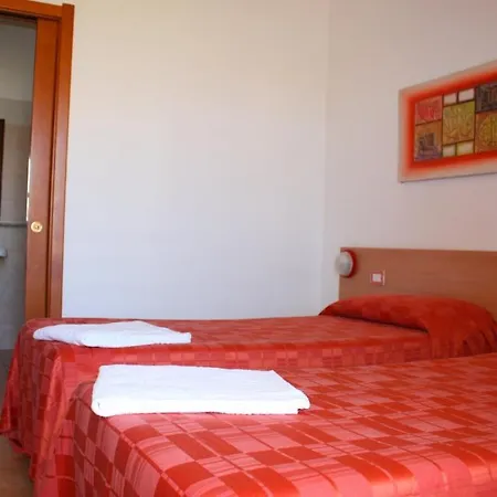 מלון Hotel Alguer