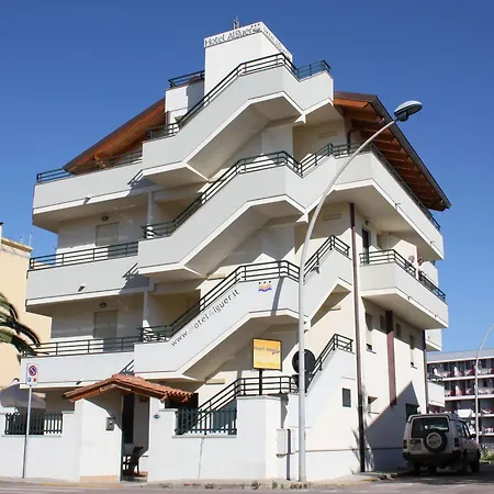 Hotel Alguer فندق 3*