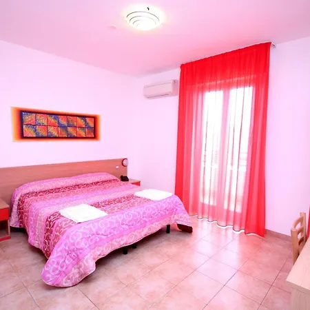 Hotel Alguer ألغيرو